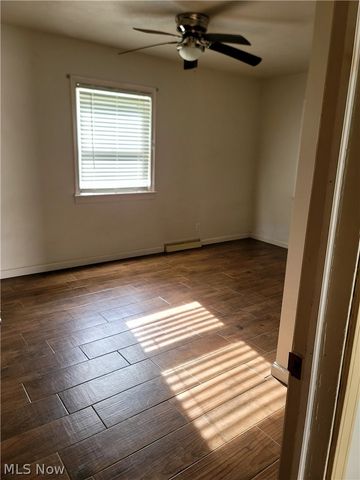 220 Robert Drive, Kent, OH 44240