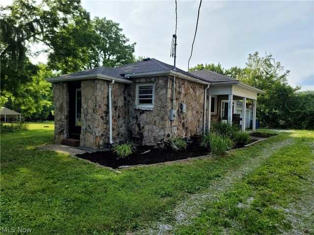 220 Robert Drive, Kent, OH 44240