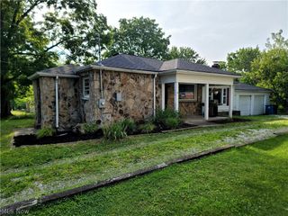 220 Robert Drive, Kent, OH 44240