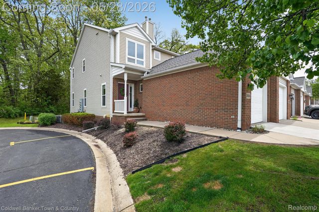 5551 Woodruff Shore Drive, Brighton Township, MI 48116