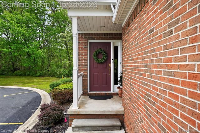 5551 Woodruff Shore Drive, Brighton Township, MI 48116