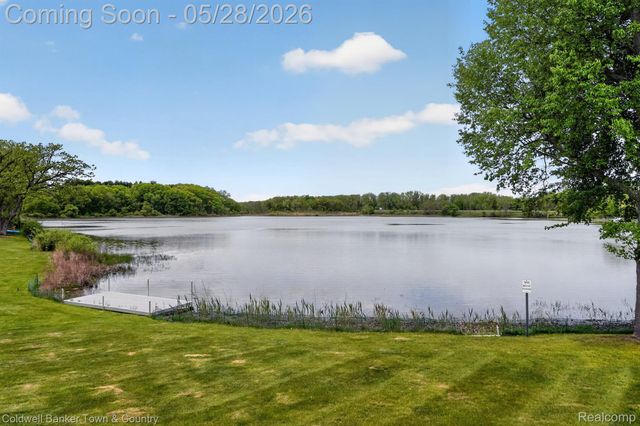 5551 Woodruff Shore Drive, Brighton Township, MI 48116