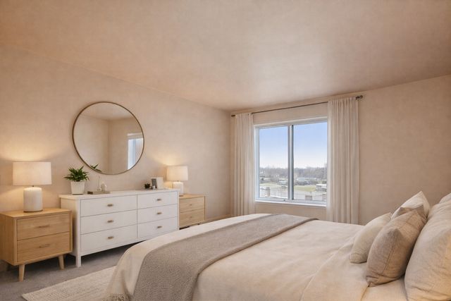 700 N Bruce Lane 312, Glenwood, IL 60425