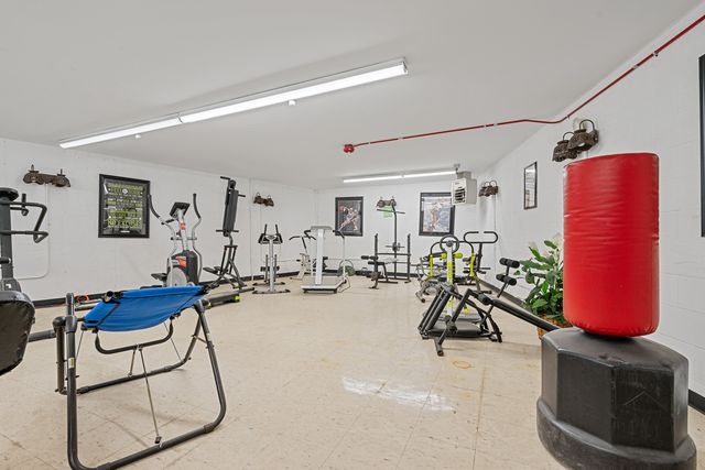 700 N Bruce Lane 312, Glenwood, IL 60425