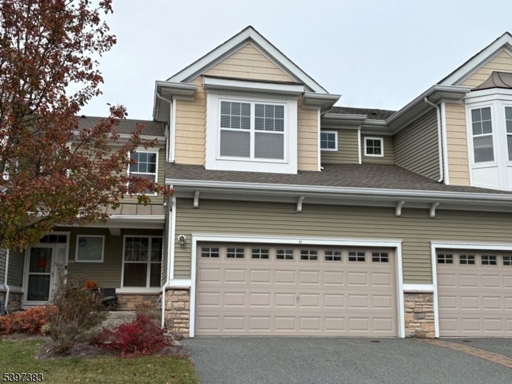 17 Alexanders Rd, Allamuchy Twp., NJ 07840