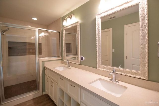7117 N 40th Street, Mcallen, TX 78504