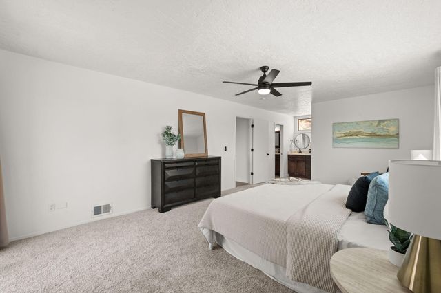 3004 Camino De La Sierra NE, Albuquerque, NM 87111