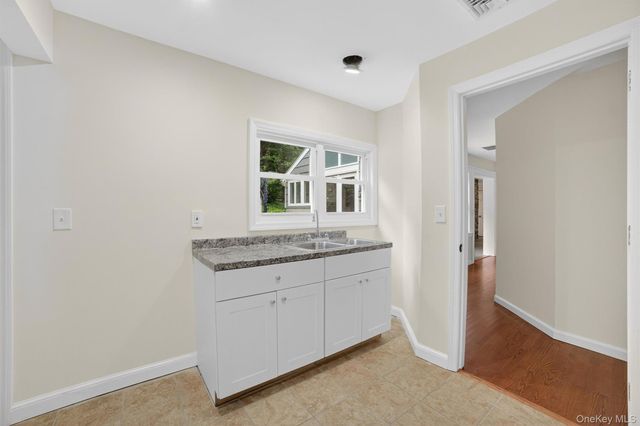 10 North Lane, Chappaqua, NY 10514