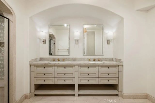 1302 Skyline Drive, Laguna Beach, CA 92651