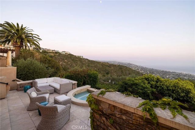 1302 Skyline Drive, Laguna Beach, CA 92651