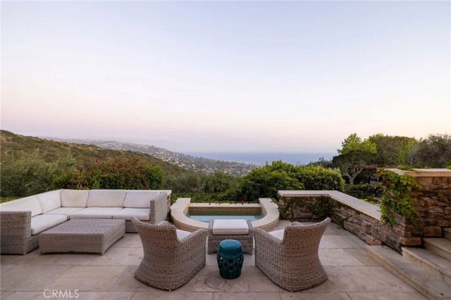 1302 Skyline Drive, Laguna Beach, CA 92651