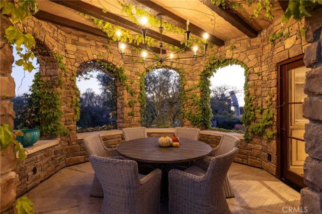 1302 Skyline Drive, Laguna Beach, CA 92651