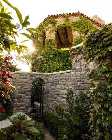 1302 Skyline Drive, Laguna Beach, CA 92651