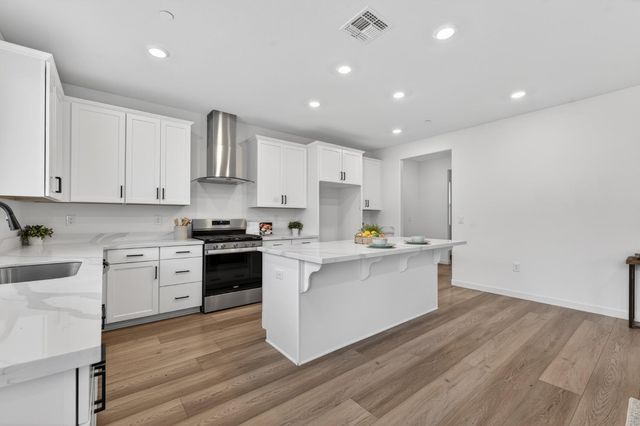 1531 Minories Dr, Olivehurst, CA 95961