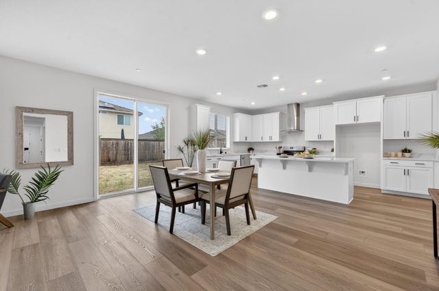 1531 Minories Dr, Olivehurst, CA 95961