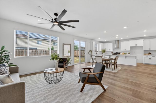 1531 Minories Dr, Olivehurst, CA 95961