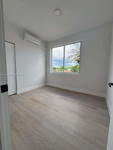 2425 SW 6th St 5, Miami, FL 33135