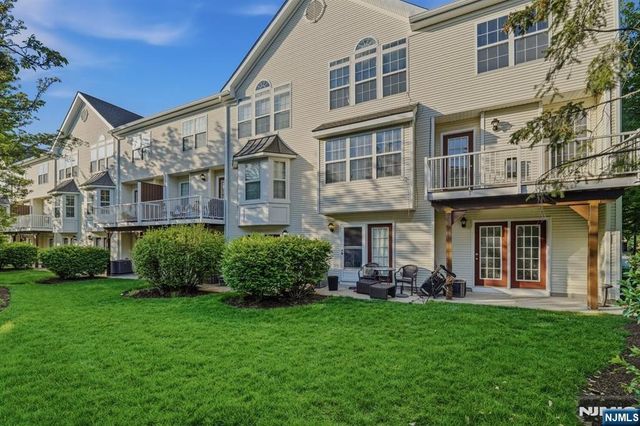 2 Marina, Bayonne, NJ 07002
