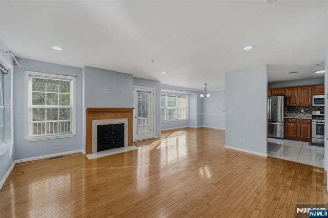 2 Marina, Bayonne, NJ 07002