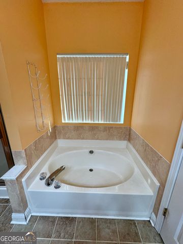 108 Manchester Lane, Byron, GA 31008