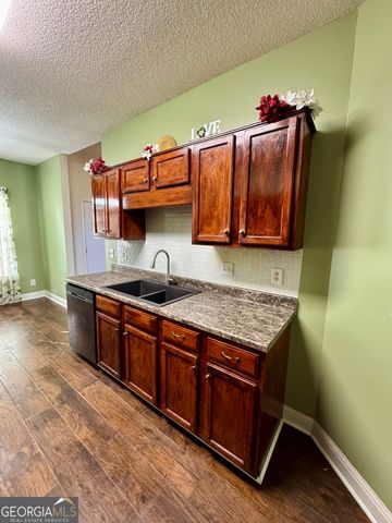 108 Manchester Lane, Byron, GA 31008