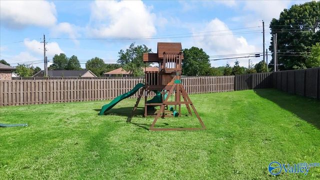 211 Cherry Laurel Drive, Hazel Green, AL 35750