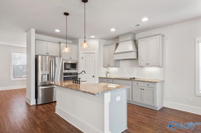 211 Cherry Laurel Drive, Hazel Green, AL 35750
