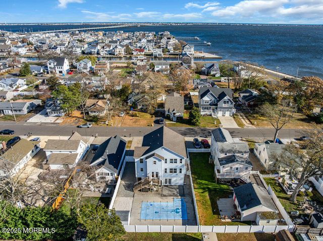 218 Grover Road, Toms River, NJ 08753