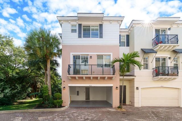 3830 NW 5th Terrace, Boca Raton, FL 33431