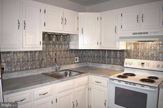 118 LEXINGTON DR, Little Egg Harbor Twp, NJ 08087