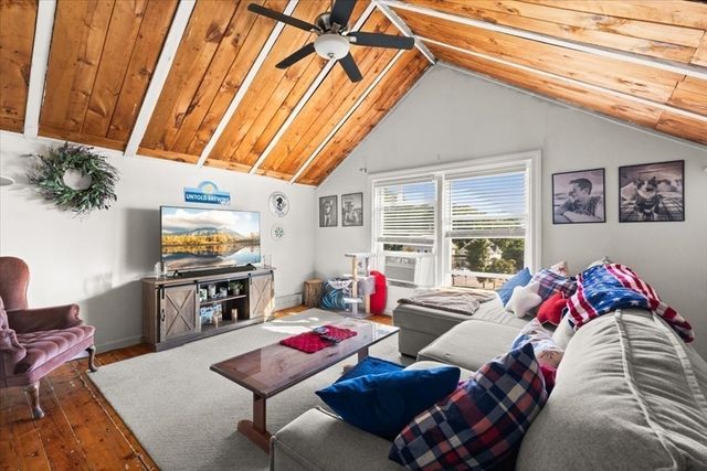 484-486 Main St, Bridgewater, MA 02324