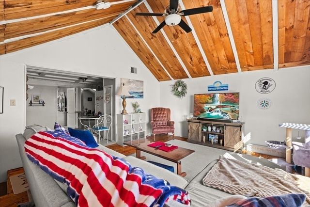 484-486 Main St, Bridgewater, MA 02324