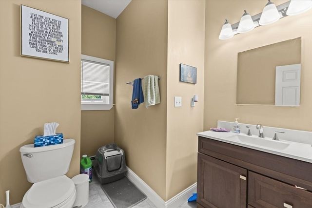 484-486 Main St, Bridgewater, MA 02324