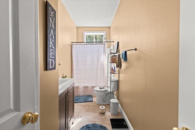 484-486 Main St, Bridgewater, MA 02324