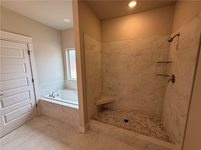 206 Doral Drive, Cave Springs, AR 72718