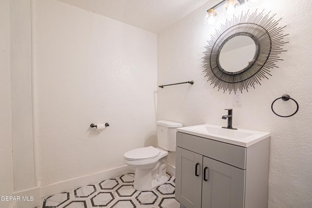 3216 Lebanon Avenue 2, El Paso, TX 79930