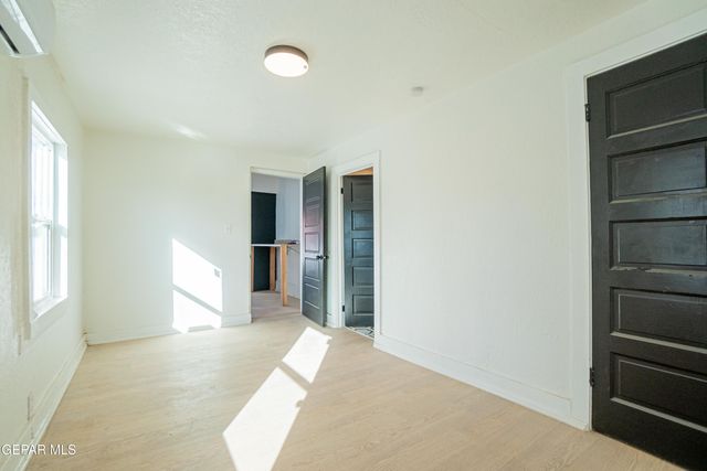 3216 Lebanon Avenue 2, El Paso, TX 79930