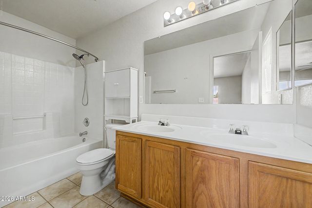 16070 W WOODLANDS Avenue, Goodyear, AZ 85338