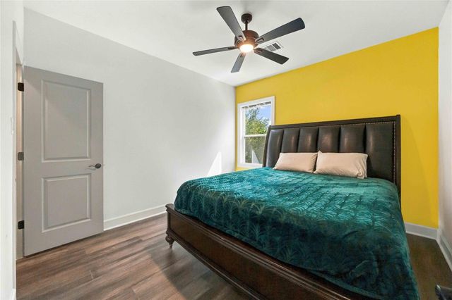 4738 Sunbeam Street, Houston, TX 77033