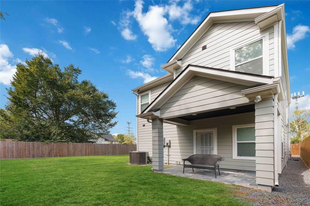 4738 Sunbeam Street, Houston, TX 77033