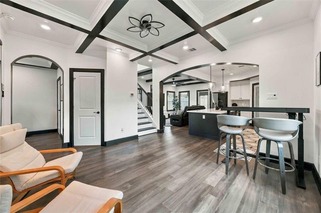 4738 Sunbeam Street, Houston, TX 77033