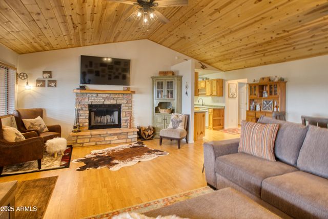 2024 Silver Creek Drive, Show Low, AZ 85901