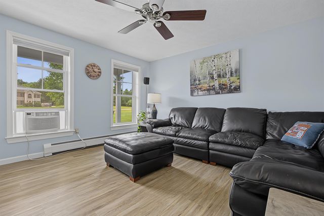 13 Brandy Circle, Litchfield, NH 03052