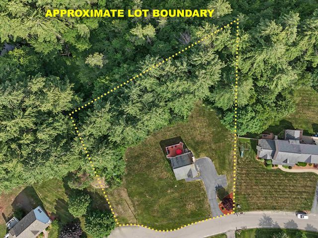 13 Brandy Circle, Litchfield, NH 03052