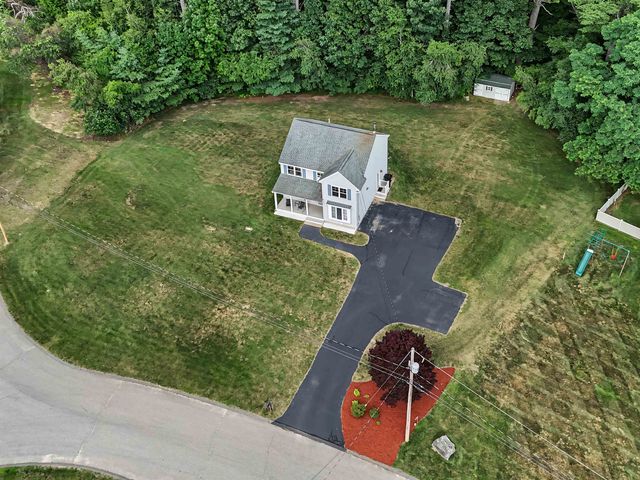 13 Brandy Circle, Litchfield, NH 03052
