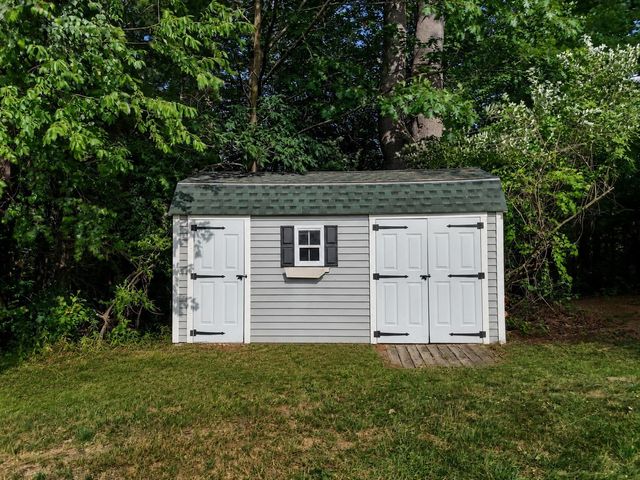 13 Brandy Circle, Litchfield, NH 03052
