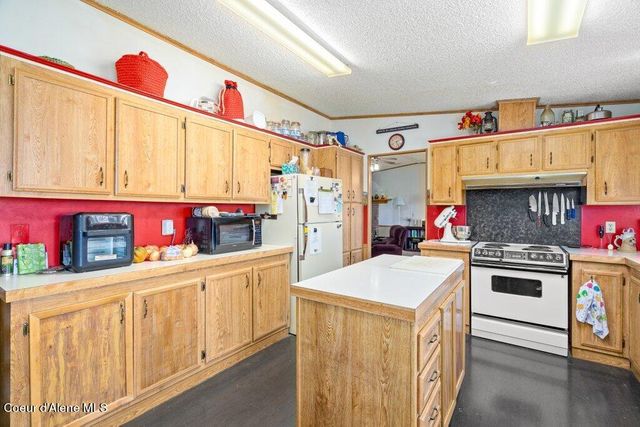 3520 West CRANSTON AVE, Hayden, ID 83835