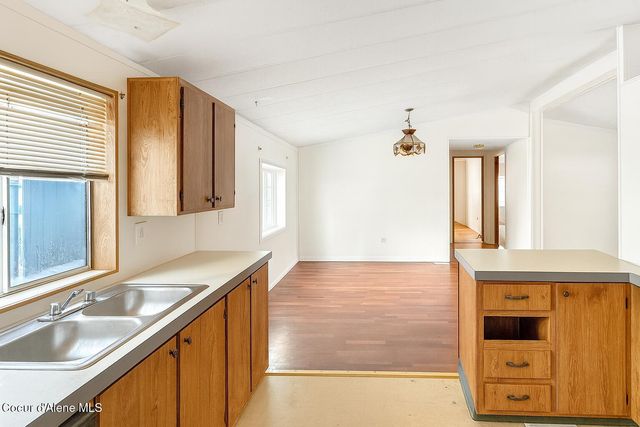 3520 West CRANSTON AVE, Hayden, ID 83835