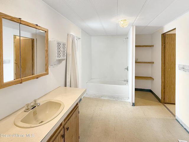 3520 West CRANSTON AVE, Hayden, ID 83835