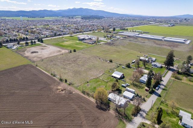 3520 West CRANSTON AVE, Hayden, ID 83835